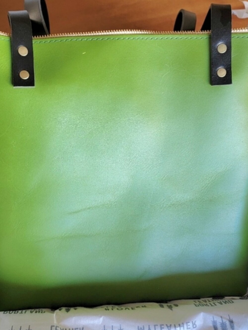 PORTLAND LEATHER GOODS PLG Green Apple Large Zippered Tote NEW - Picture 6 of 12